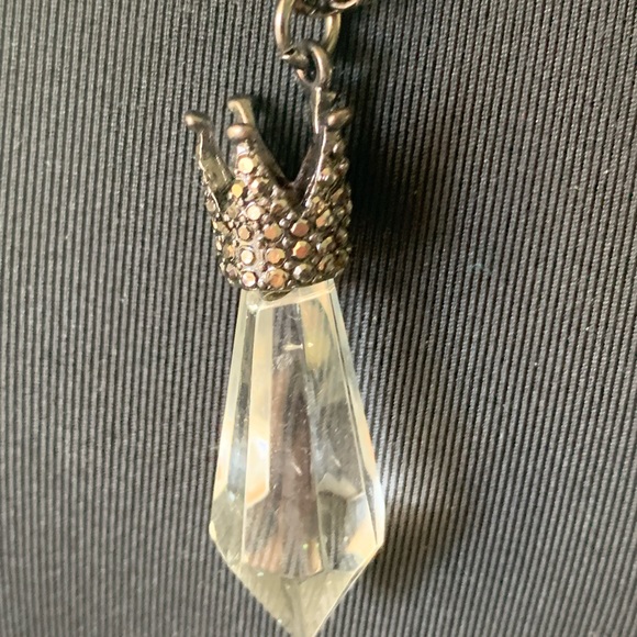 Necklace crown pendant charm - Picture 3 of 7